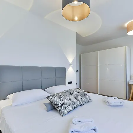 Lux Croatia With Heated Pool Vila Donji Zemunik