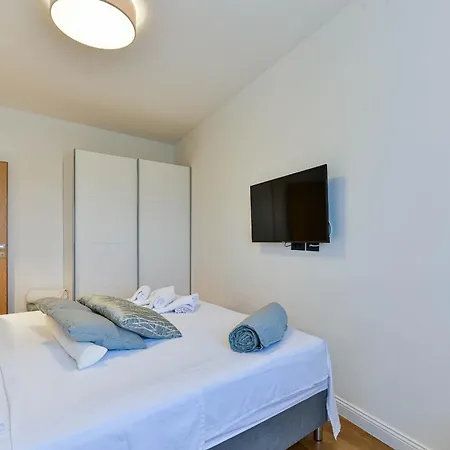 Lux Croatia With Heated Pool * Donji Zemunik