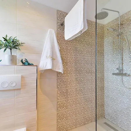 Lux Croatia With Heated Pool