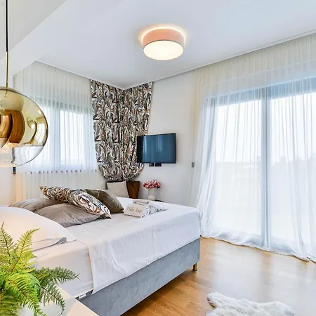 Villa Lux Croatia With Heated Pool Donji Zemunik