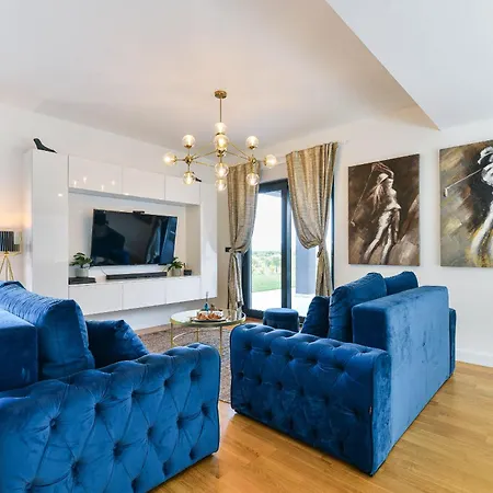 Lux Croatia With Heated Pool Villa