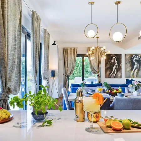 Vila Lux Croatia With Heated Pool *