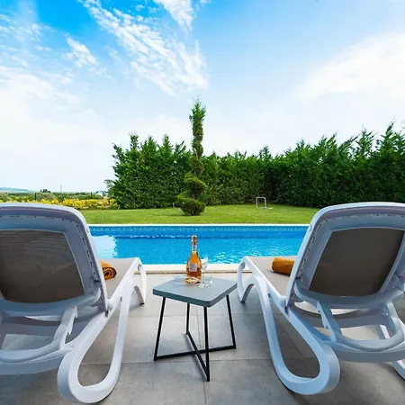 Villa Lux Croatia With Heated Pool Donji Zemunik